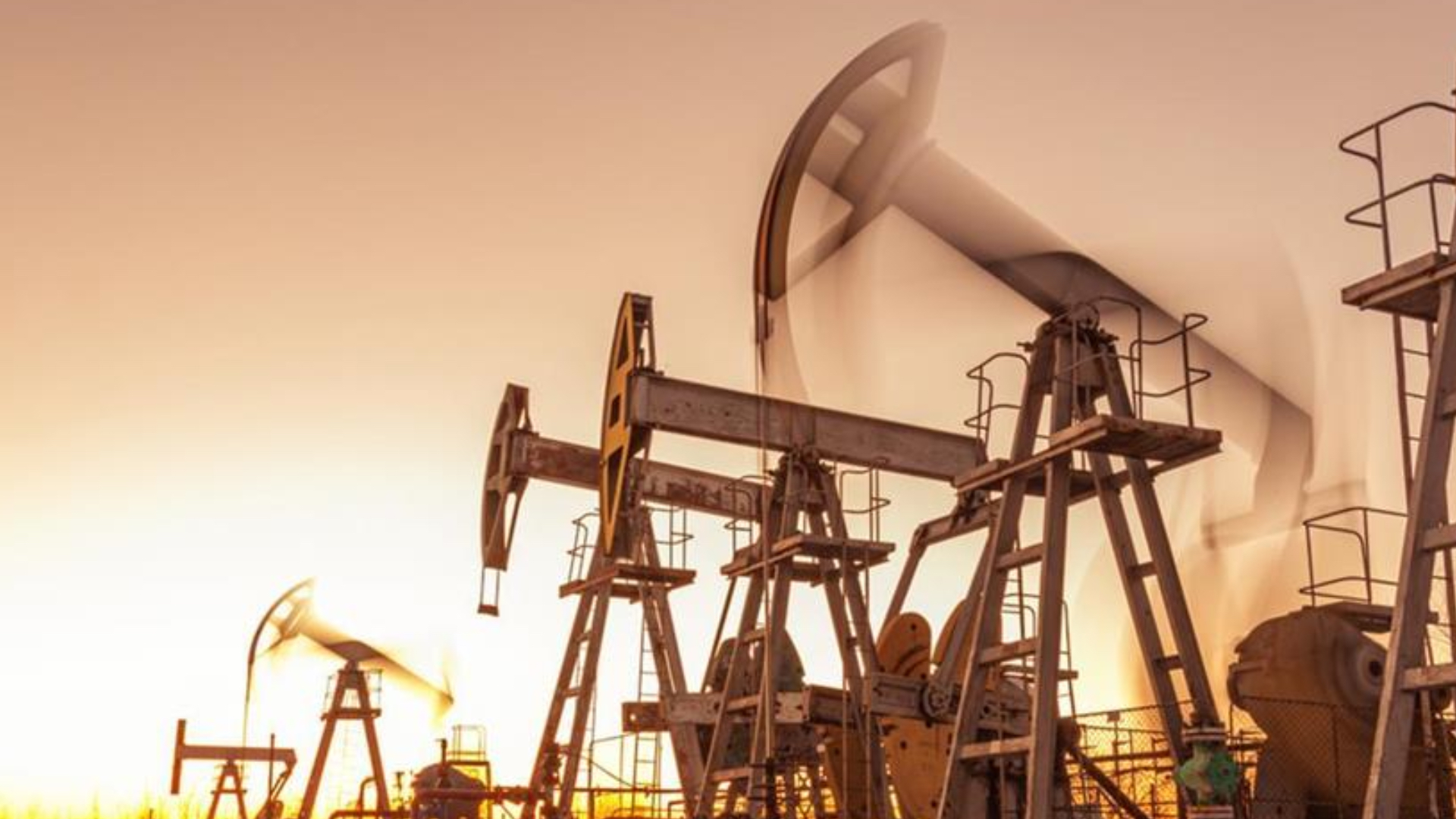 brent petrolun varili 6730 dolardan islem goruyor 5F6OW1R6