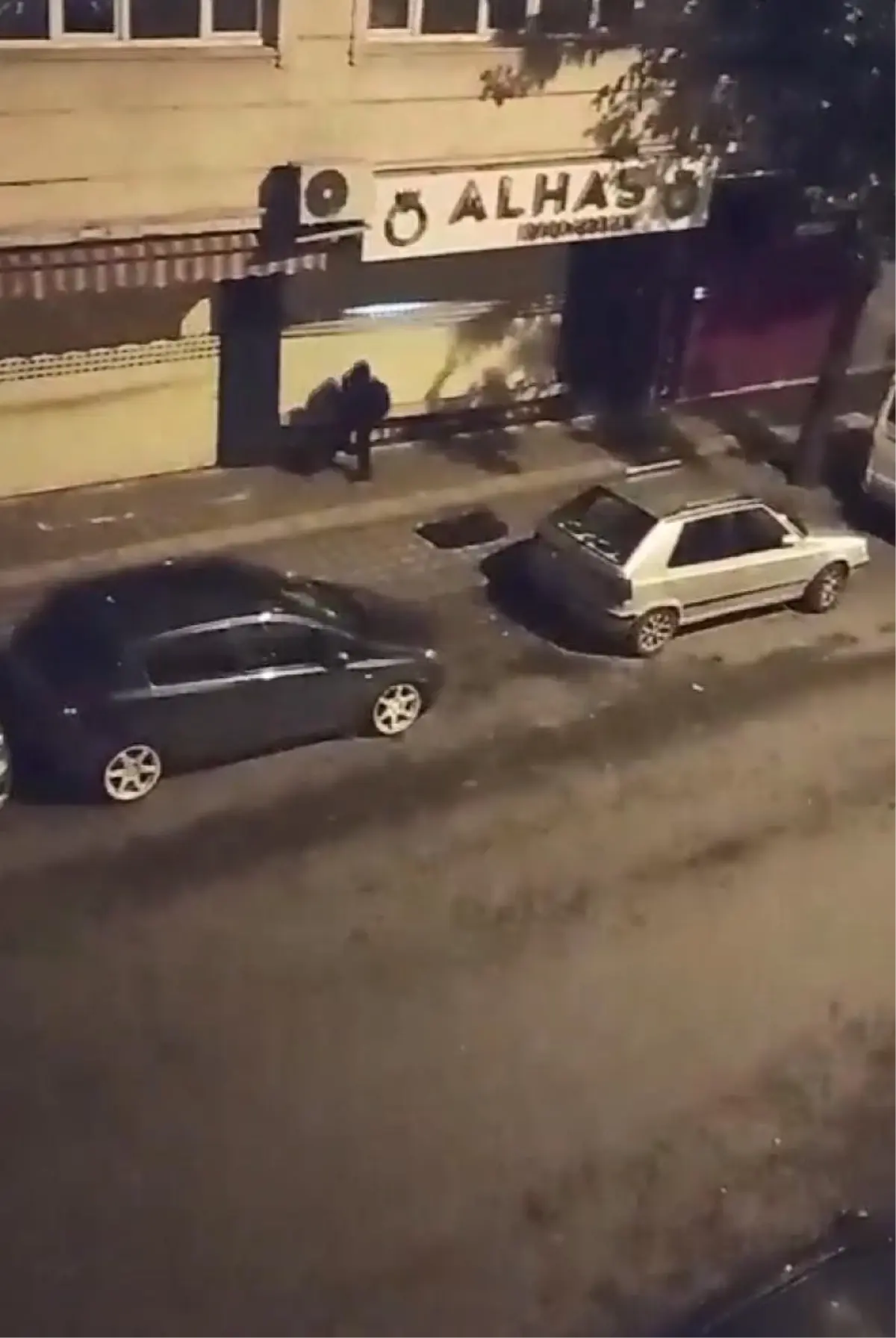 bahcelievlerde kuyumcu soygunu eV2Fh7Qk