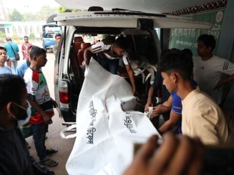 Bangladeş’te Otobüs Faciası: 24 Kişi Hayatını Kaybetti