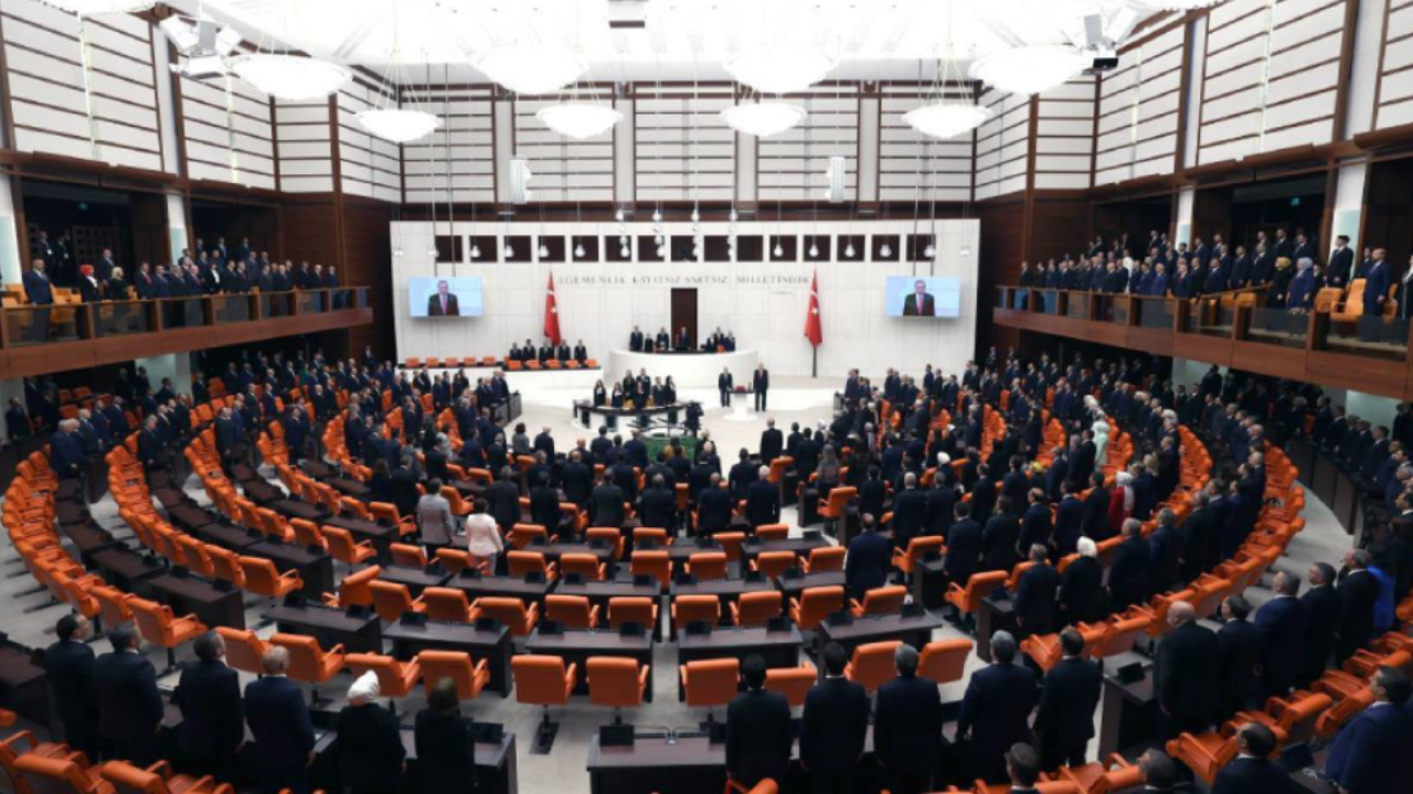 AKP kaynakları açıkladı: CHP’li isimlerin fezlekelerine erteleme