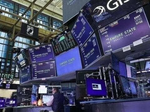 Kuresel piyasalarda cifte baski cip satislari ve orta dogu gerilimi risk istahini dusurdu ThKyWqN7